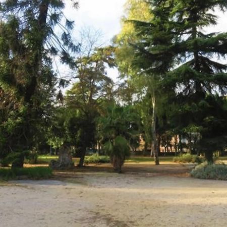 Apartment Close To The Coloseum, 2 Minutes Walk From Metro A Bagian luar foto